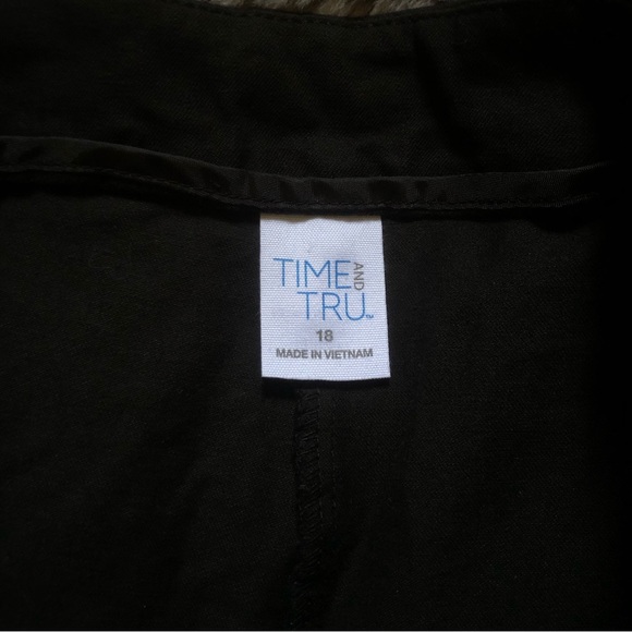 Time and Tru Capri Pants - Picture 4 of 7